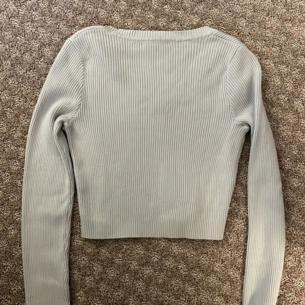 Cropped Ribbed Top - Picture 3 of 4